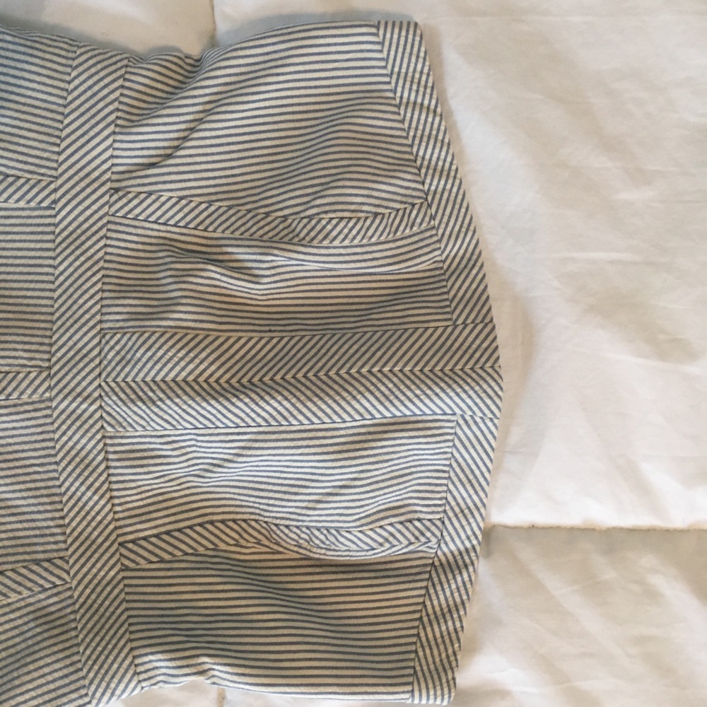 Seersucker Banana Republic Dress - Picture 2 of 3